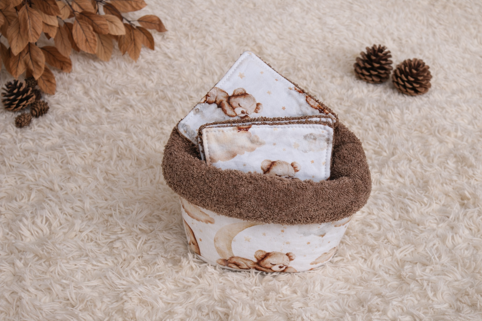 Panière et lingettes